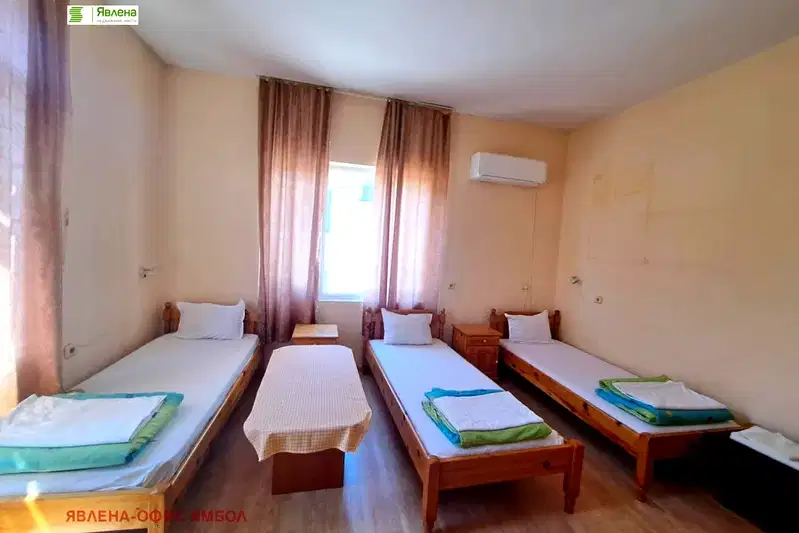 Hotel in Yambol, Centyr