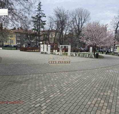 Снимка 5 — Етаж от къща в Бургас, Център