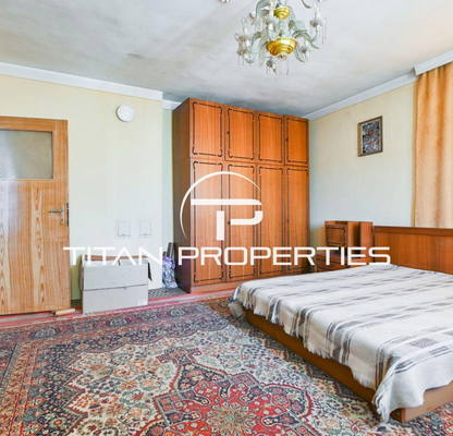 Photo 5 — Floor of House in област София, Etropole