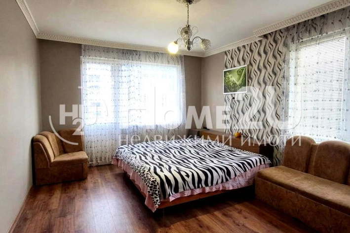 Floor of House in Pernik, Kamenina