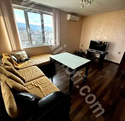 Photo 2 — Floor of House in Veliko Tyrnovo, Pyrvomaici