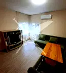 Етаж от къща в София, Орландовци