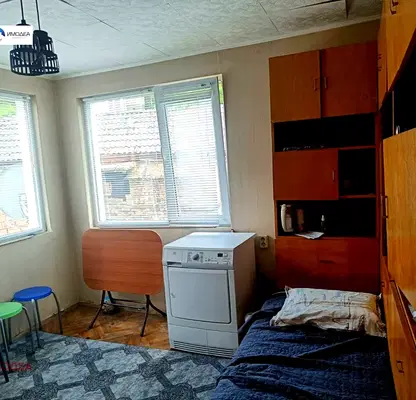 Photo 4 — Floor of House in Oblast Gabrovo, Tryavna