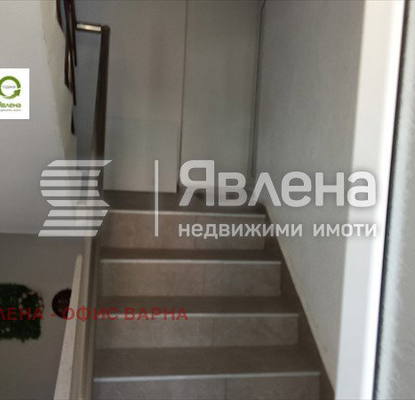 Снимка 5 — Етаж от къща във Варна, Аспарухово