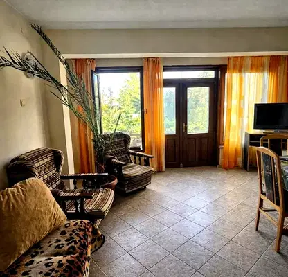 Photo 3 — Floor of House in Varna, Briz