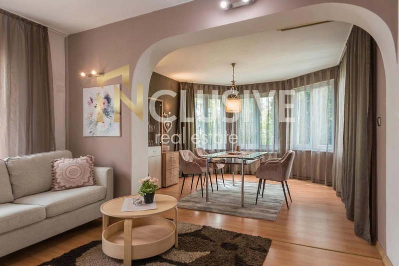 Floor of House in Varna, Briz