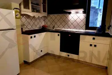 Етаж от къща във Варна, Свети Никола