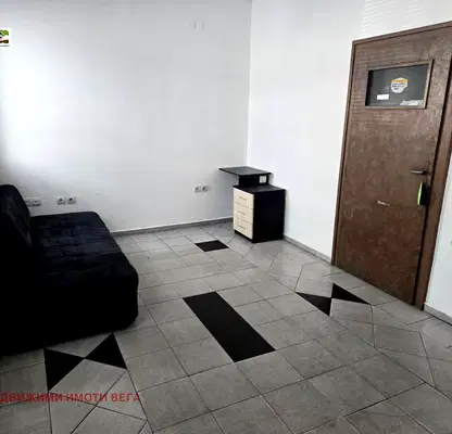 Photo 2 — Floor of House in Veliko Tyrnovo, Centyr