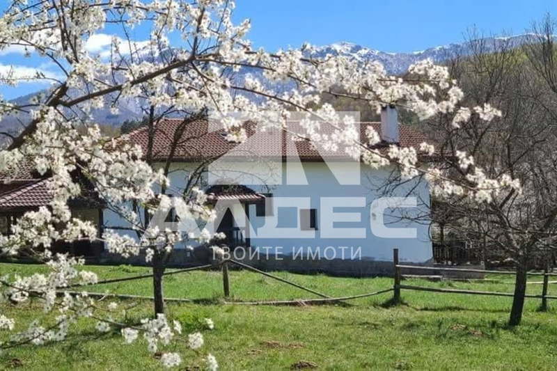 House in Lovech, Aprilci