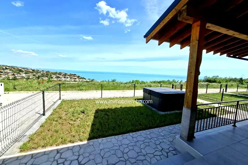 New 3-room house with sea view in Balchik