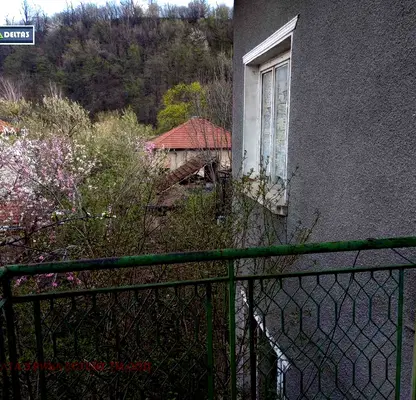 Снимка 4 — Къща в Монтана, Берковица