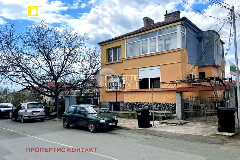 Къща в Бургас, Банево