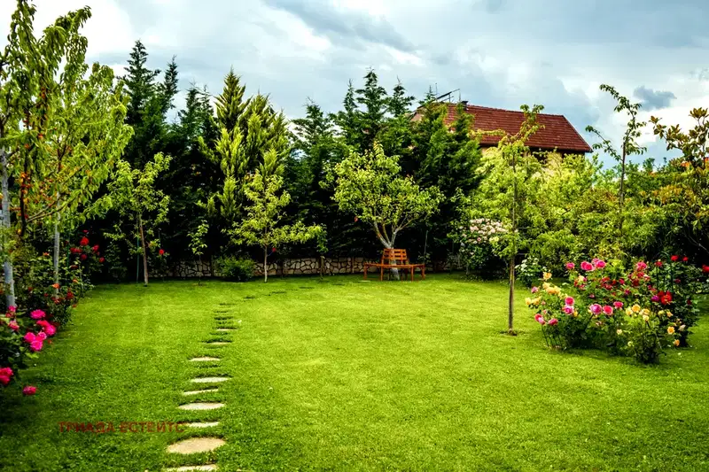 Къща в Бургас, Ветрен