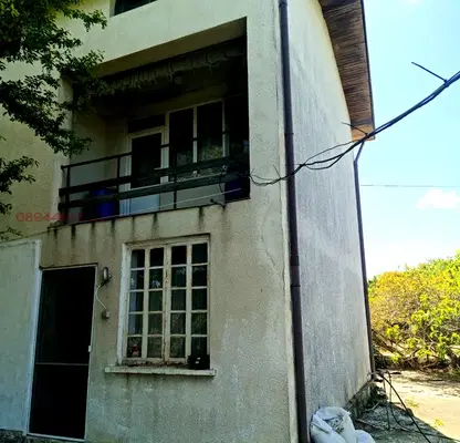 Снимка 5 — Къща във Варна, Бяла