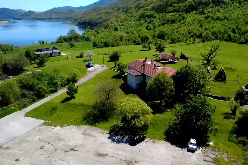 Къща във Варна, Дългопол