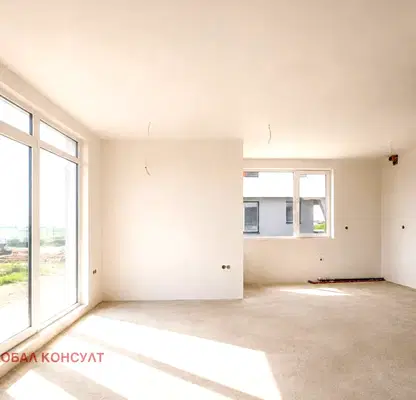 Photo 4 — House in област София, Elin Pelin
