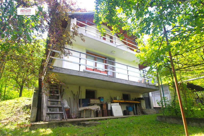 House in Gabrovo, Sarani