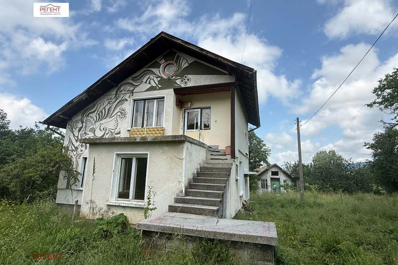 Къща в Габрово, Шенини