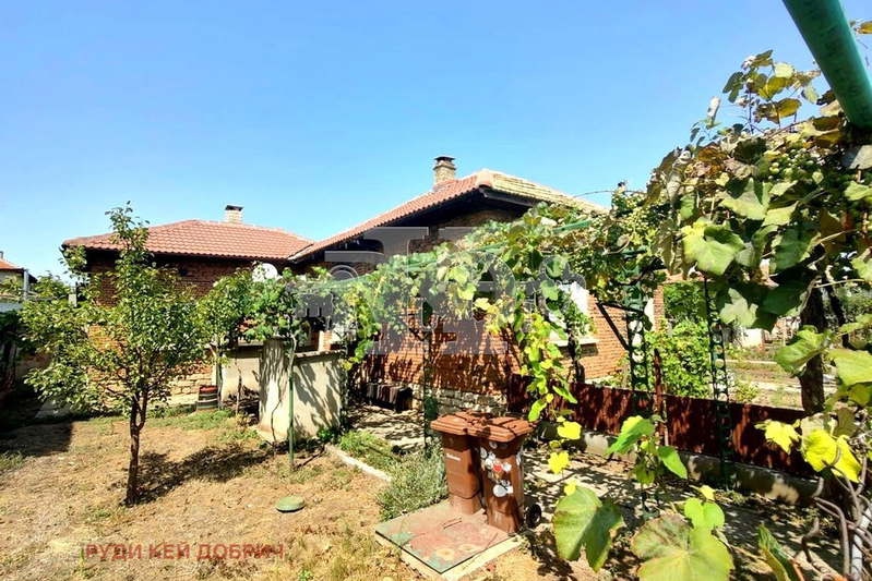 House in Oblast Dobrich, General Toshevo