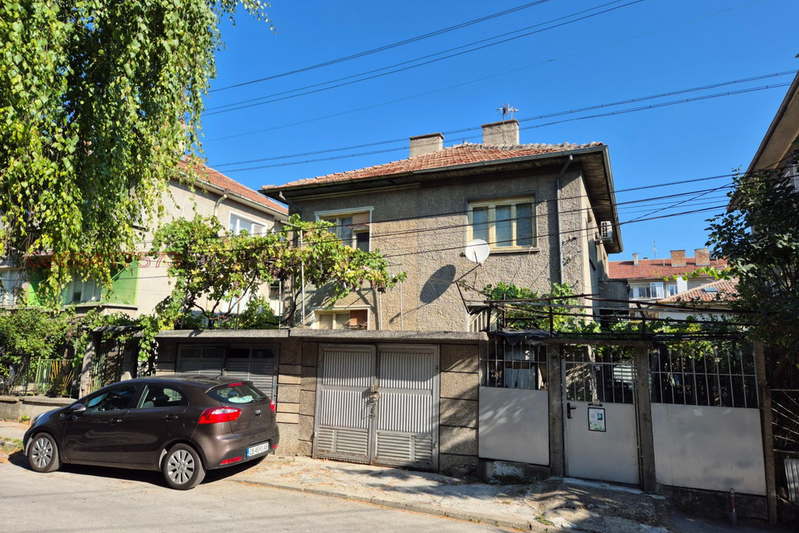 House in Oblast Veliko Tyrnovo, Gorna Oryahovica