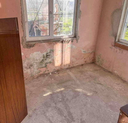 Снимка 5 — Къща в Бургас, Камено