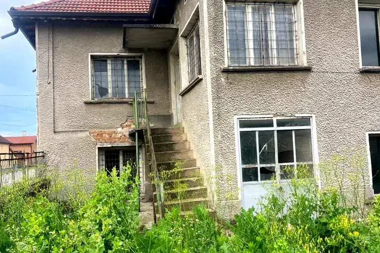 Къща в Плевен, Кнежа