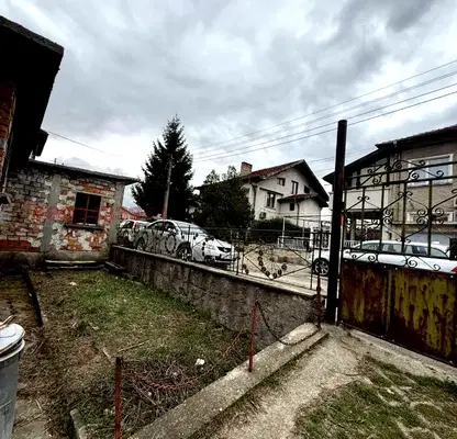 Photo 2 — House in Sofia, Kostenec