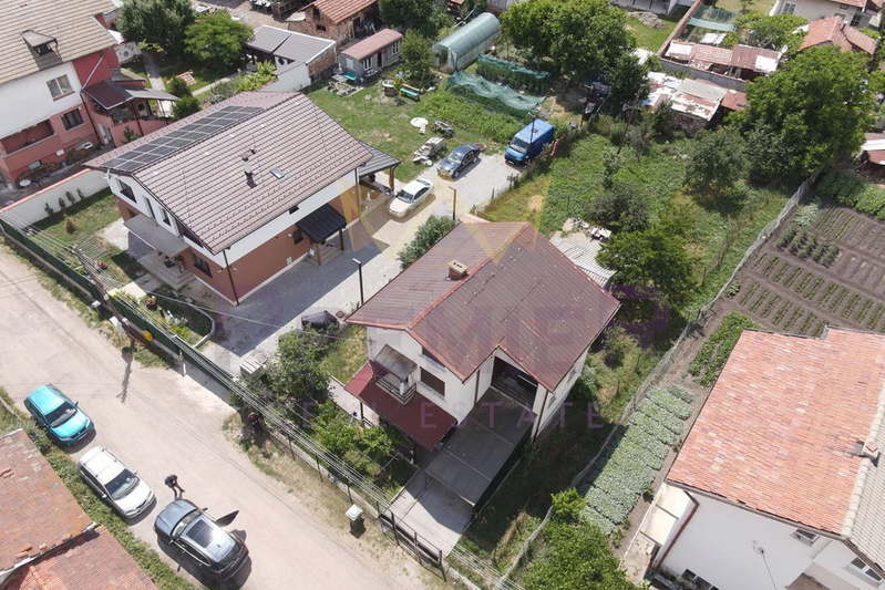 House in област София, Kostinbrod