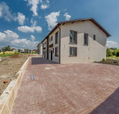 Photo 4 — House in област София, Kostinbrod