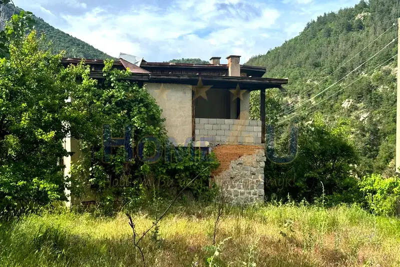 Къща в Благоевград, Кресна