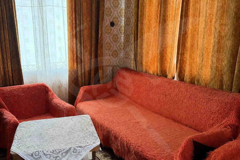 Къща в Бургас, Малко Търново