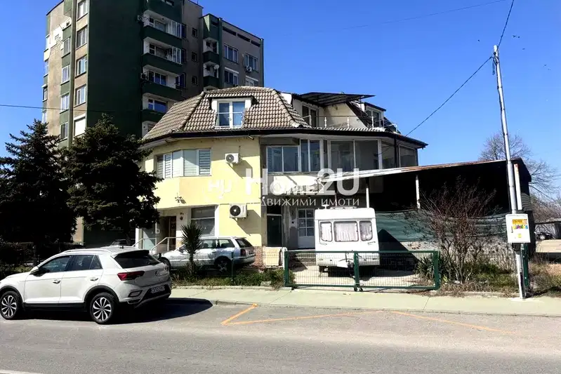 House in Pazardjik, Centyr