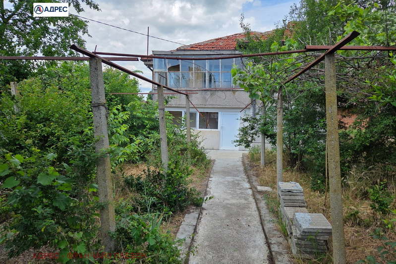 House in Pleven, Strajata