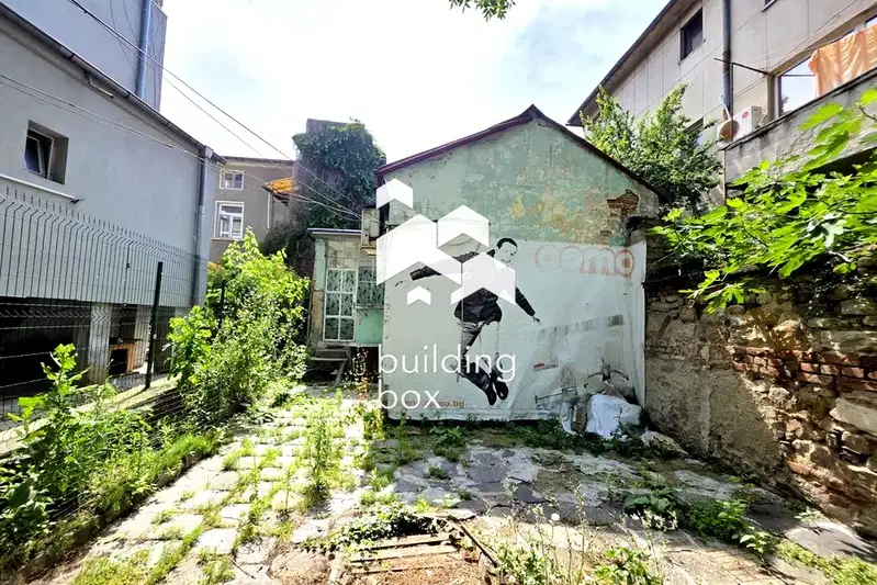 House in Plovdiv, Centyr