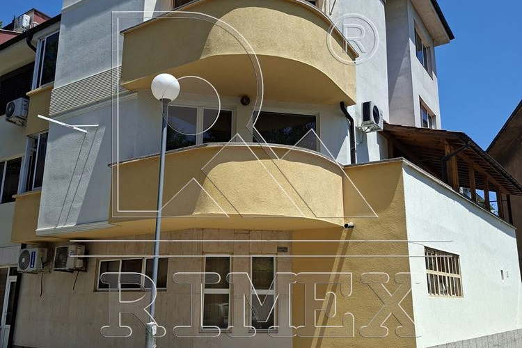 House in Plovdiv, Centyr