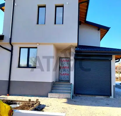 Photo 2 — House in Plovdiv, Ostromila