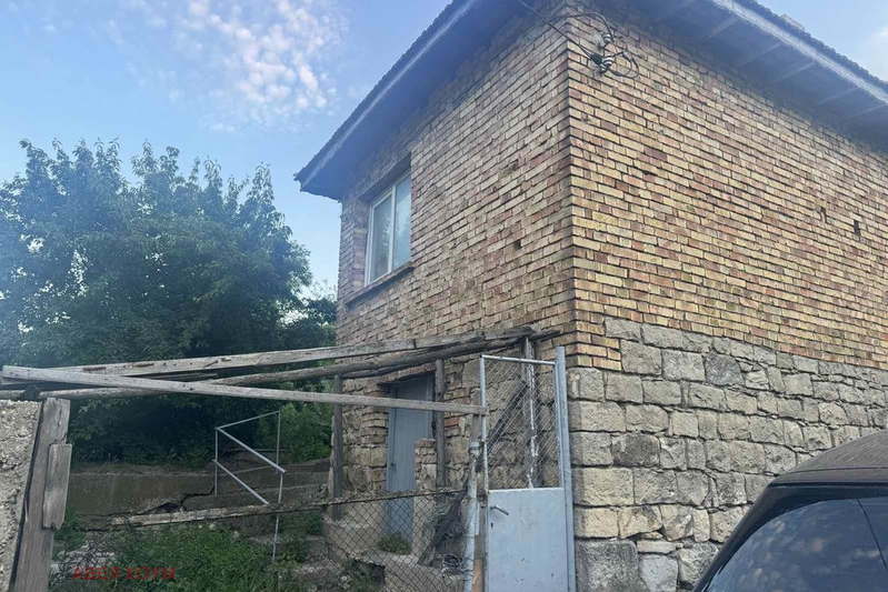 Къща във Варна, Провадия