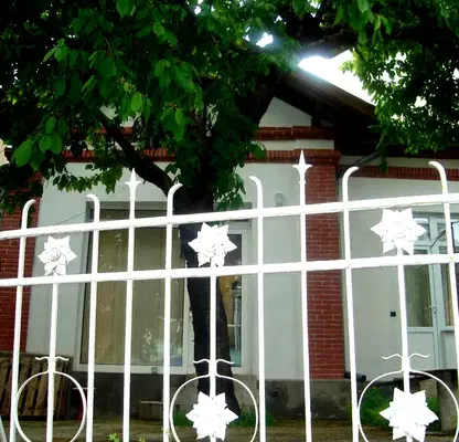 Photo 2 — House in Ruse, Centyr