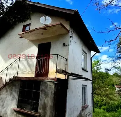 Снимка 3 — Къща в Перник, с. Борнарево