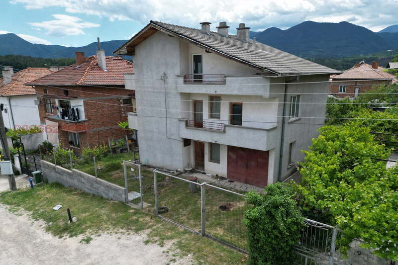 House in Oblast Blagoevgrad, Borovo