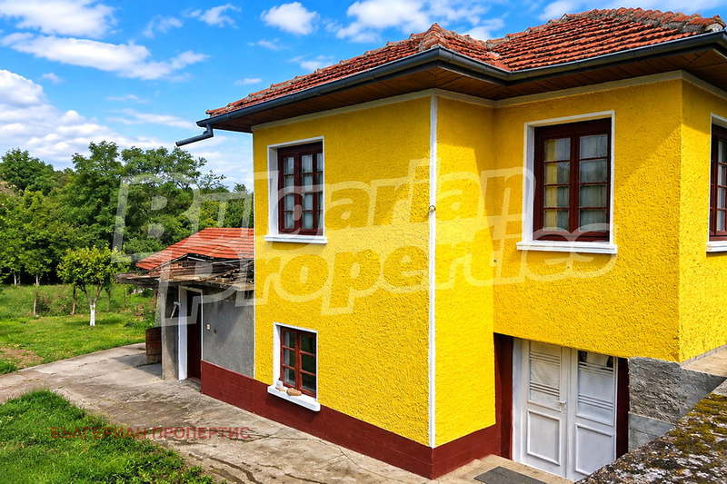 House in Oblast Veliko Tyrnovo, Dobri Dyal