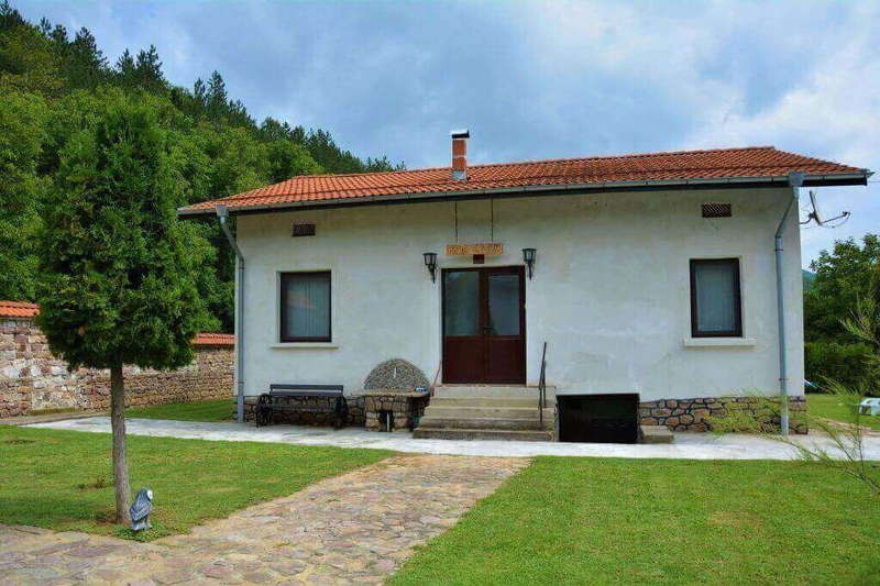 House in Oblast Montana, Dolno Ozirovo