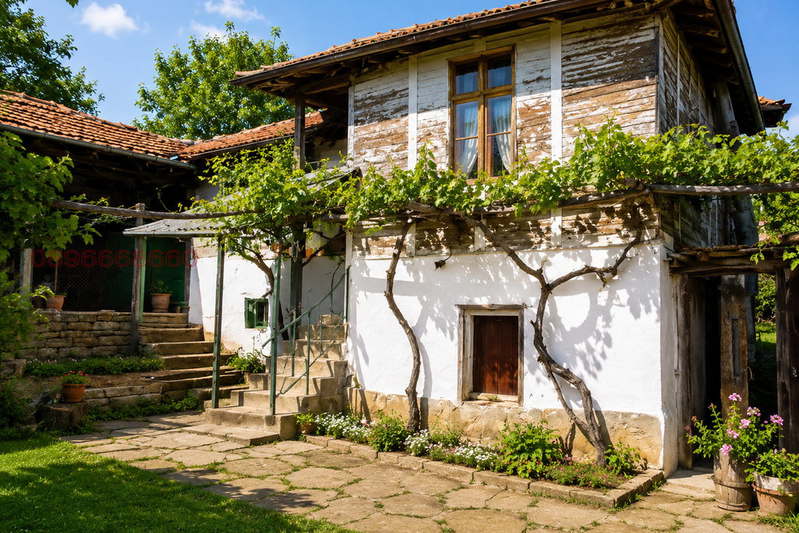 House in Oblast Gabrovo, с. Драгомани