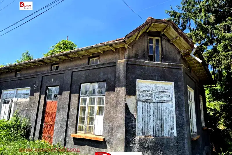 Къща във Велико Търново, с. Дъскот
