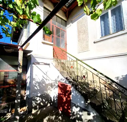 Снимка 2 — Къща в Пазарджик, с. Гелеменово