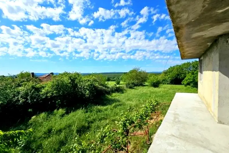 House in Oblast Varna, Gospodinovo