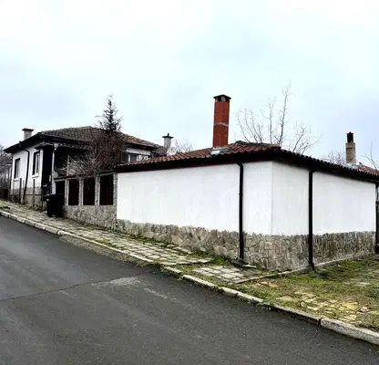 Photo 4 — House in Izvor