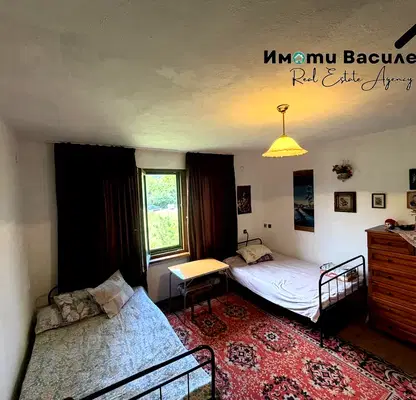 Photo 4 — House in област София, Kalotina