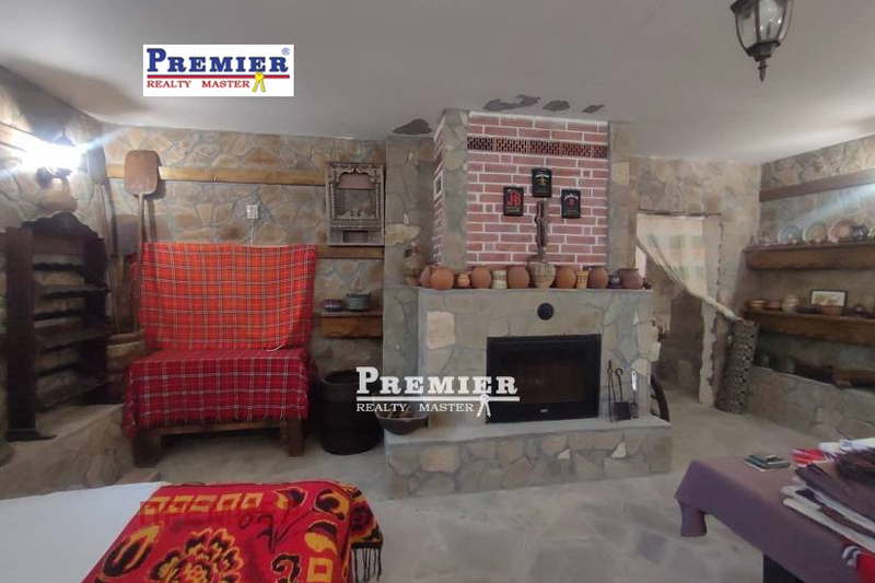 Detached house with yard in Kosharitsa village, Burgas region