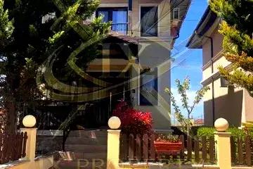 Spacious 3-storey house in Kosharitsa village, near Sunny Beach